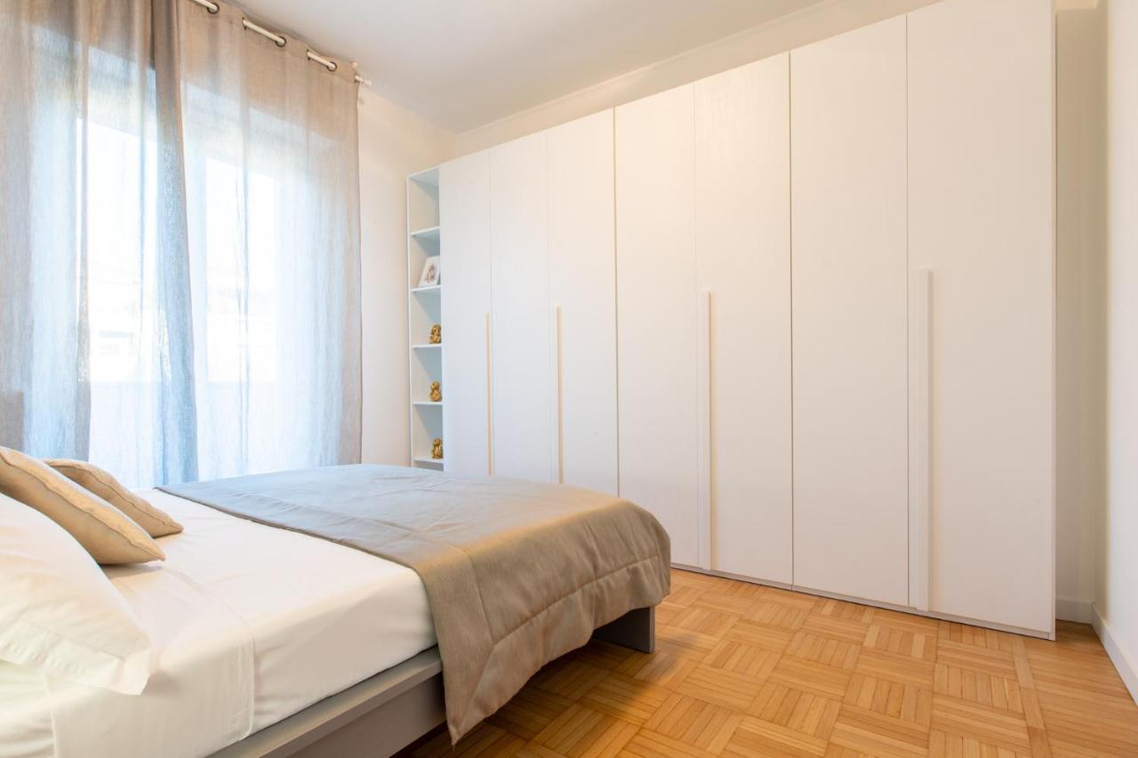 Italstay - Disciplini Apartment -10 Min Dal Duomo Милан Экстерьер фото